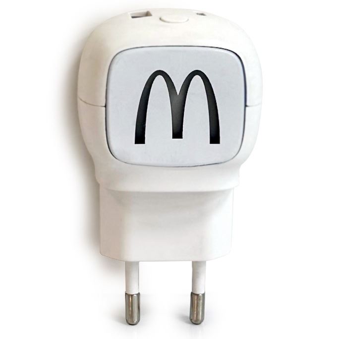 TC-530 תקע חשמל עם כניסה TYPE C ו-USB